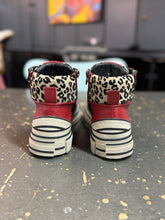 Load image into Gallery viewer, Rebecca White Sneaker Glitter Leo Black/Red