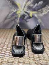 Load image into Gallery viewer, Papucei Sandale Ayak Black/ Silver