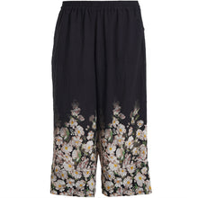 Lade das Bild in den Galerie-Viewer, Hingucker Hose mit süßem, floralen Muster Gr 40 bis 62 - Gozzip