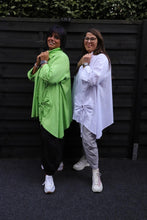 Load image into Gallery viewer, Asymmetrische Bluse von CN-G in 3 Farben bis Größe 58
