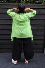 Load image into Gallery viewer, Asymmetrische Bluse von CN-G in 3 Farben bis Größe 58