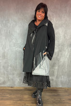 Load image into Gallery viewer, Mädchenglück exklusive Longweste Grau Schwarz Gr 40 bis 62
