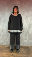 Lade das Bild in den Galerie-Viewer, Mädchenglück exklusive Tunika in Schwarz/Grau aus Stoffmix und Rüschen bis Größe 62