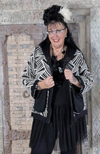 Load image into Gallery viewer, SALE - CN-G Jacke Übergang aus erhabenem Jacquard Größe 40 bis 62