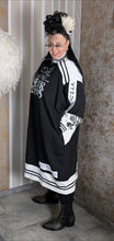 Load image into Gallery viewer, H4 Kleid im College Style Oversize Style Größe 46 bis 64