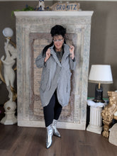 Load image into Gallery viewer, H4 leichte Longjacke Größe 42 bis 58