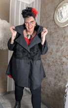 Load image into Gallery viewer, H4 Longblazer mit Tüll bis Größe 44 bis 60/62- letzte Artikel