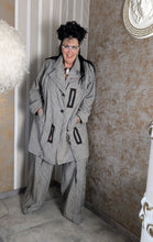 Load image into Gallery viewer, H4 Longblazer Plussize Größe 44 bis 62