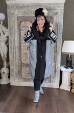 Load image into Gallery viewer, H4 Mantel tragbar Größe 44 bis 60 im College Style, graumeliert