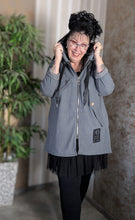 Load image into Gallery viewer, Leichte Cordjacke Einheitsgröße Gr 44 bis 54 in Grau Saisonartikel Low Budget
