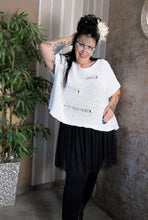 Load image into Gallery viewer, Überwurf mit Cut Outs in Weiß Tragbar alle Größen