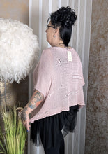 Load image into Gallery viewer, Überwurf mit Cut Outs in Rosa Tragbar alle Größen