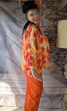 Load image into Gallery viewer, Maxlive Set in Orange bestehend aus Blusenjacke und Marlene Hose Größe 38 bis 52