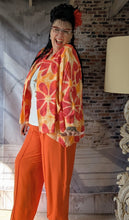 Load image into Gallery viewer, Maxlive Set in Orange bestehend aus Blusenjacke und Marlene Hose Größe 38 bis 52