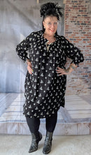 Lade das Bild in den Galerie-Viewer, Maxlive Musselin Longtunika mit Stickerei Oversize Style bis Größe 62