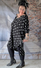 Lade das Bild in den Galerie-Viewer, Maxlive Musselin Longtunika mit Stickerei Oversize Style bis Größe 62