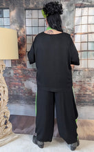 Load image into Gallery viewer, CNG 3 Teiler bestehend aus Tunika, Schal und Hose Gr 40 bis 54