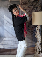 Lade das Bild in den Galerie-Viewer, Tunika von CN-G mit tollem Blumenmuster und Cut Out