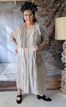 Load image into Gallery viewer, Jetzt reduziert Mädchenglück Kleid mit Netzjacke in beige taupe Größe 38 bis 64