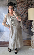 Load image into Gallery viewer, Jetzt reduziert Mädchenglück Kleid mit Netzjacke in beige taupe Größe 38 bis 64