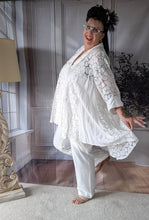 Lade das Bild in den Galerie-Viewer, CNG Set mit Organza Elementen bis Größe 60