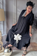 Load image into Gallery viewer, CNG Kleid Größe 40 bis 60 mit vielen liebevollen Details