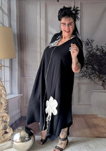 Load image into Gallery viewer, CNG Kleid Größe 40 bis 60 mit vielen liebevollen Details