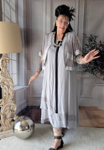 Lade das Bild in den Galerie-Viewer, Mädchenglück 2 Teiler Kleid "Tanja" mit Netzjacke in Grau