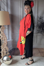 Load image into Gallery viewer, Kleid von CN-G mit Cut Out bis Größe 64 Oversize Style