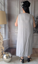 Lade das Bild in den Galerie-Viewer, Mädchenglück 2 Teiler Kleid "Tanja" mit Netzjacke in Grau