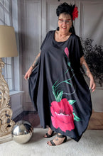 Lade das Bild in den Galerie-Viewer, CNG Sommerkleid in Schwarz Pink Grün Oversize Style alle Größen