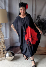 Load image into Gallery viewer, RESTOCKED- Nach Ausverkauf CNG Sommerkleid luftig leicht - alle Größen Oversize Style in Rot Schwarz