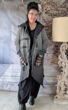 Load image into Gallery viewer, Redesign Sweatmantel mit Cut Outs und Kapuze