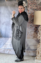 Load image into Gallery viewer, Redesign Sweatmantel mit Cut Outs und Kapuze