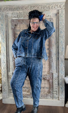 Lade das Bild in den Galerie-Viewer, Denim Kurz Jeansjacke und Jeanshose Größe 42 bis 60- auch einzeln bestellbar