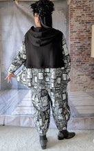 Load image into Gallery viewer, Jackenbluse aus Sweat und Jaquard und passende Hose - auch einzeln bestellbar