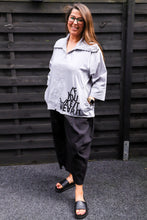 Load image into Gallery viewer, Kurzjacke aus Bengalin bis Größe 56 in 3 Farben