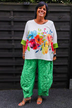 Lade das Bild in den Galerie-Viewer, CN-G Tunika mit floralem Design bis Größe 60