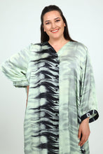 Load image into Gallery viewer, Seiden Longtunika - Bluse von unserem Label Mädchenglück bis Größe 60