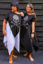 Lade das Bild in den Galerie-Viewer, Kleid mit Skull/ Totenkopf in 2 Farben bis Größe 58