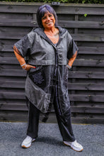 Load image into Gallery viewer, Jacke Überwurf mit Druckknopfverschluss bis Größe 60