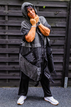 Load image into Gallery viewer, Jacke Überwurf mit Druckknopfverschluss bis Größe 60