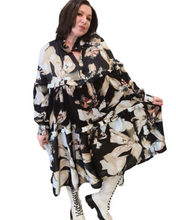 Load image into Gallery viewer, Seidenkleid leicht und luftig in aktuellen Frühlingsfarben von unserem beliebten Label Mädchenglück 6005 bis Größe 62