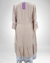 Load image into Gallery viewer, Kleid von Mädchenglück mit angenähtem Tüllabschluss in 3 Farben und Größen bis Gr 60