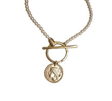 Lade das Bild in den Galerie-Viewer, Perlenkette mit Münze in Silber oder Gold