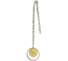 Lade das Bild in den Galerie-Viewer, Lange Halskette mit Ring und Münze in Silber/Gold Mix