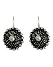 Lade das Bild in den Galerie-Viewer, Charro Ohrring aus plattiertem Silber