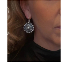 Lade das Bild in den Galerie-Viewer, Charro Ohrring aus plattiertem Silber