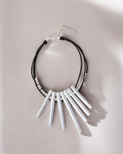 Lade das Bild in den Galerie-Viewer, Statement Kette Balken