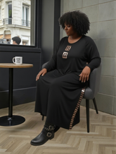 Lade das Bild in den Galerie-Viewer, 𝐒𝐚𝐥𝐞- Kleid von CN-G in 4 Größen bis Größe 60/62 mit veganen Lederapplikationen in Brauntönen